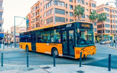 Metrobús mejora un 40% su oferta para conectar Valencia con el área metropolitana y «suplir las graves carencias de Cercanías”