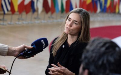 Sara Aagesen aboga por impulsar vehículos verdes en las flotas de empresa en la revisión del CO2 en coches