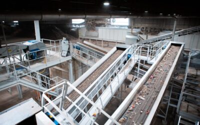 La planta de Manises incorpora robots con Inteligencia Artificial para mejorar el reciclaje de envases